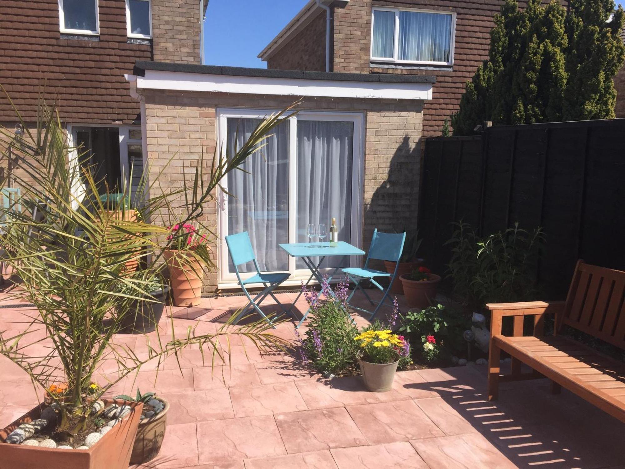 Basingstoke En Suite Room In Garden Annex Εξωτερικό φωτογραφία