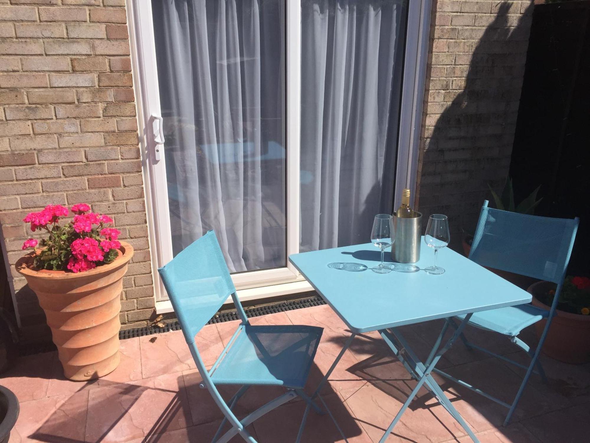 Basingstoke En Suite Room In Garden Annex Δωμάτιο φωτογραφία